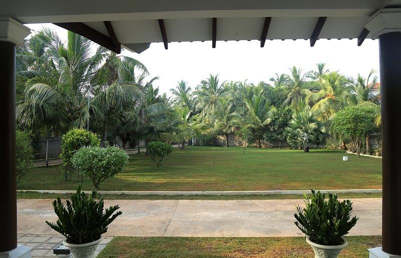 Grand Hilton Hotel Negombo Buitenkant foto
